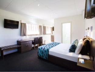 Robertson Hotel | Quality Hotel Robertson Gardens