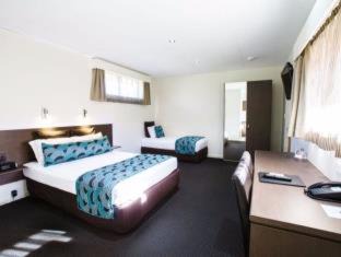 Robertson Hotel | Quality Hotel Robertson Gardens