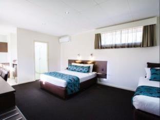 Robertson Hotel | Quality Hotel Robertson Gardens