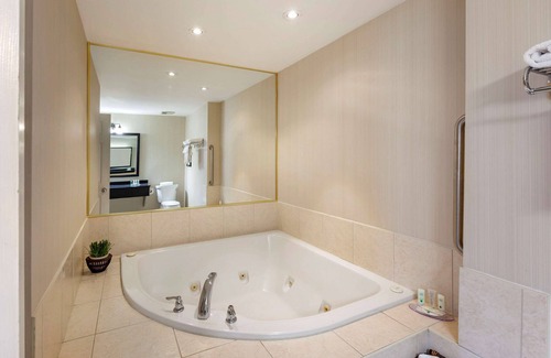 Gateway Hotel | Quality Inn Airport West