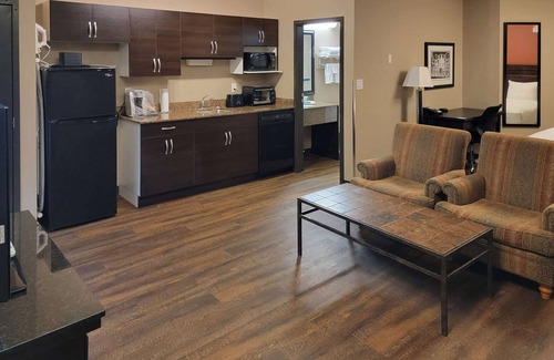 Saskatoon Hotel | Quality Inn and Suites