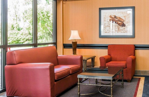 Auburn Hills Hotel | Quality Inn Auburn Hills - Detroit North