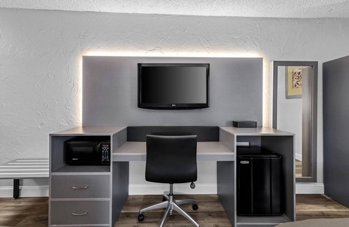 Bangor Hotel | Quality Inn Bangor Airport