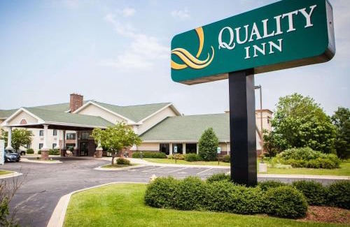 Bolingbrook Hotel | Quality Inn Bolingbrook I-55