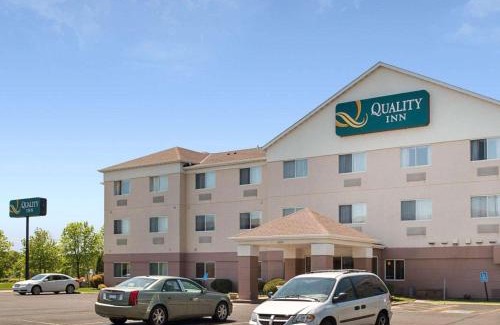 Brooklyn Center Hotel | Quality Inn Brooklyn Center