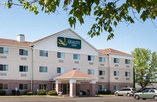 Brooklyn Center Hotel | Quality Inn Brooklyn Center
