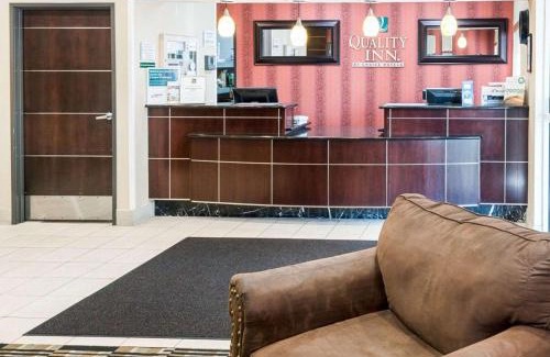 Brooklyn Center Hotel | Quality Inn Brooklyn Center