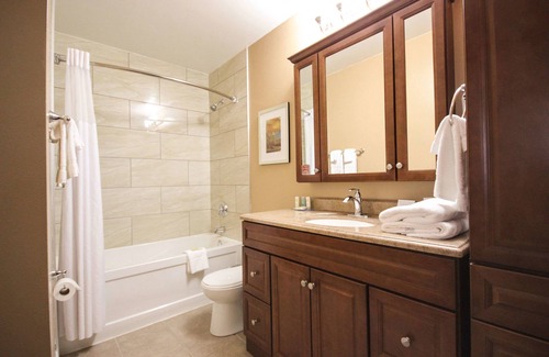 Bracebridge Hotel | Quality Inn