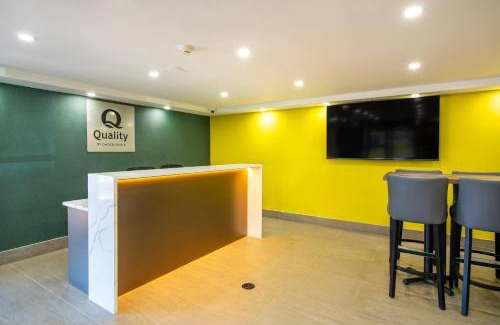 Chatham-Kent Hotel | Quality Inn