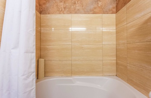 Merritt Hotel | Quality Inn