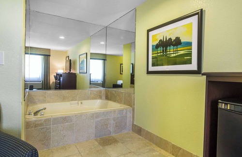 Cedartown Hotel | Quality Inn Cedartown