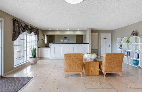 Clute Hotel | Quality Inn Clute Freeport