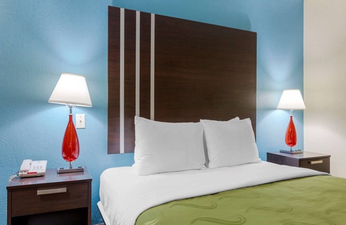Summit Station Hotel | Quality Inn Columbus - East