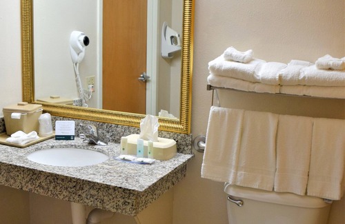 Citrus Hills Hotel | Quality Inn Conference Center at Citrus Hills