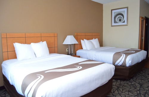 Iowa River Landing Hotel | Quality Inn Coralville - Iowa River Landing
