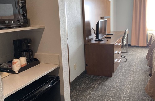 Danville Hotel | Quality Inn Danville