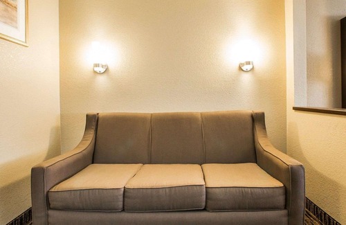Dayton Hotel | Quality Inn Dayton North - Vandalia