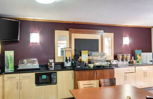 Fort Smith Hotel | Quality Inn Fort Smith I-540