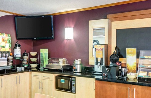 Fort Smith Hotel | Quality Inn Fort Smith I-540