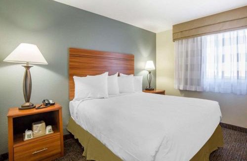 Gillette Hotel | Quality Inn Gillette I-90 East