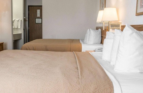 Hudsonville Hotel | Quality Inn Hudsonville South
