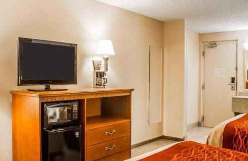 Huron Hotel | Quality Inn - Huron, Sandusky OH