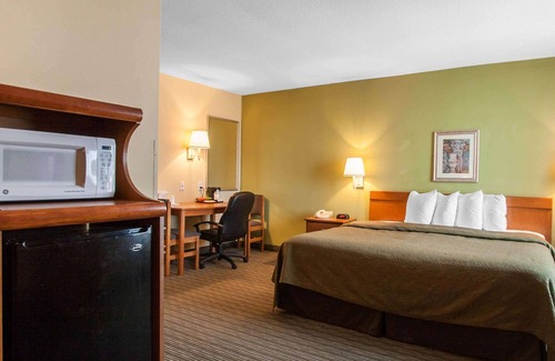 Joplin Hotel | Quality Inn Joplin I-44