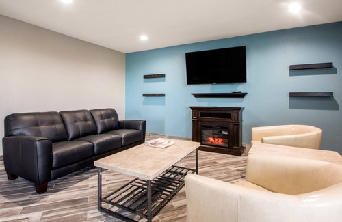 Madison Hotel | Quality Inn Madison West Near University Area