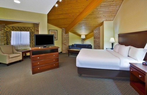Marshall Hotel | Quality Inn Marshall near I-69