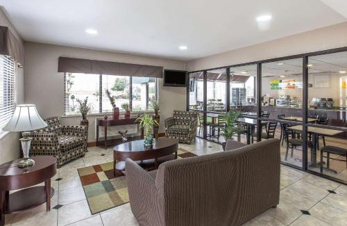 Montgomery Hotel | Quality Inn Montgomery South