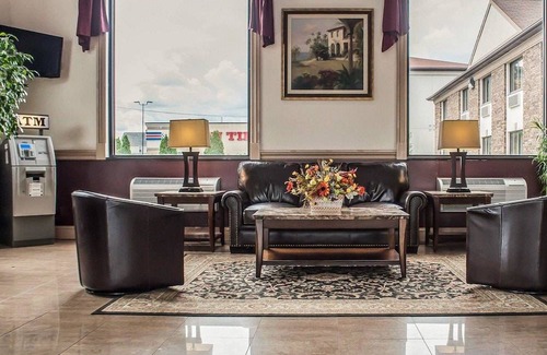 Niagara Falls Hotel | Quality Inn Niagara Falls