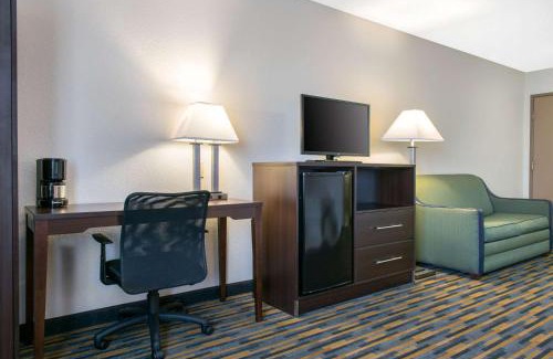 Noblesville Hotel | Quality Inn Noblesville-Indianapolis