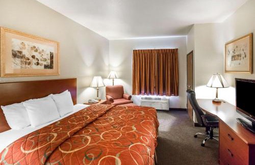 Parsons Hotel | Quality Inn Parsons North