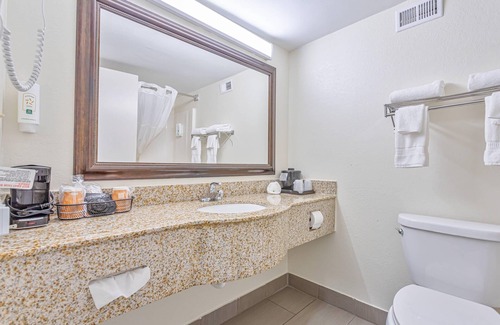 Prattville Hotel | Quality Inn Prattville I-65