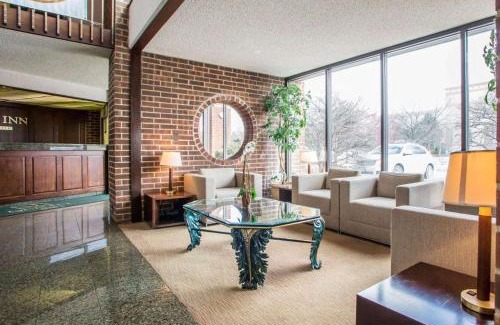 Schaumburg Hotel | Quality Inn Schaumburg - Chicago near the Mall