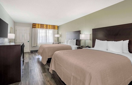Siloam Springs Hotel | Quality Inn Siloam Springs West