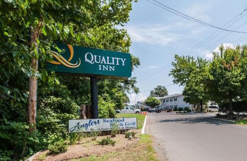 Solomons Hotel | Quality Inn Solomons - Beacon Marina