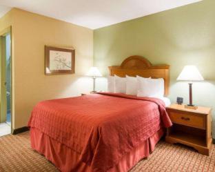 South Hill Hotel | Quality Inn South Hill I-85