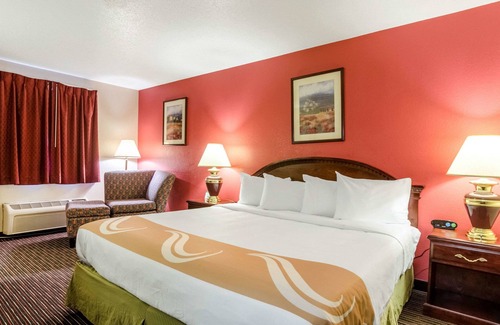 Wichita Hotel | Quality Inn South
