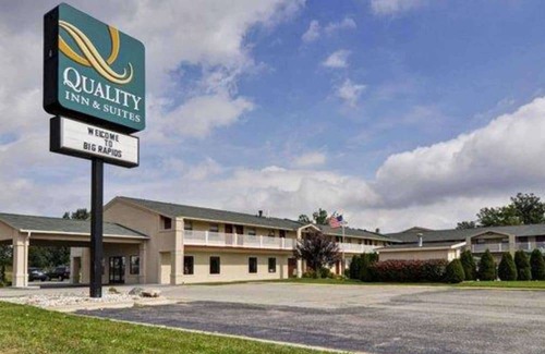 Big Rapids Hotel | Quality Inn & Suites Big Rapids