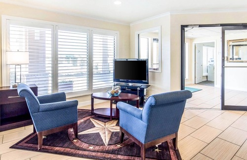 Abilene Hotel | Quality Inn & Suites Abilene North
