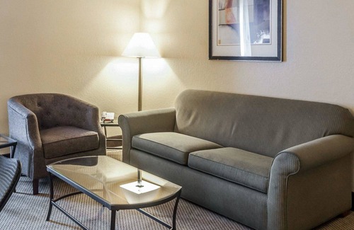 Westside Hotel | Quality Inn & Suites Albuquerque West