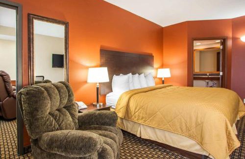 Ames Hotel | Quality Inn & Suites Ames Conference Center Near ISU Campus