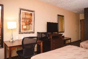 Ames Hotel | Quality Inn & Suites Ames Conference Center Near ISU Campus