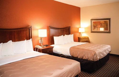 Ames Hotel | Quality Inn & Suites Ames Conference Center Near ISU Campus