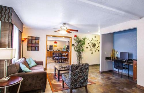 Ankeny Hotel | Quality Inn & Suites Ankeny-Des Moines