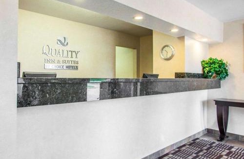 Ankeny Hotel | Quality Inn & Suites Ankeny-Des Moines