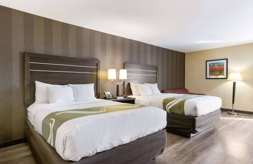 Edgewood Hotel | Quality Inn & Suites Bel Air I-95 Exit 77A