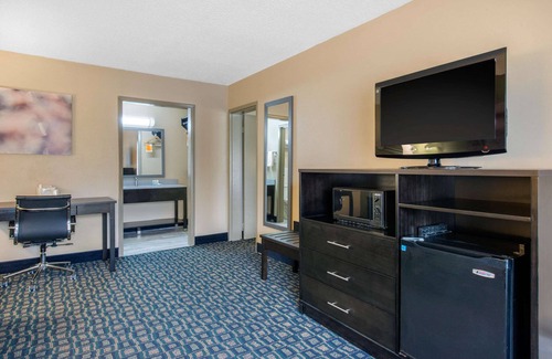 Brooksville Hotel | Quality Inn & Suites Brooksville I-75/Dade City