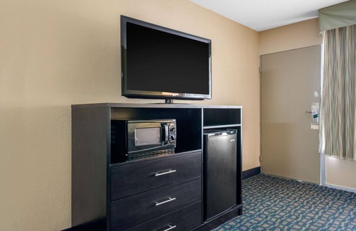Brooksville Hotel | Quality Inn & Suites Brooksville I-75/Dade City